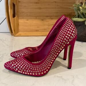 Betsey Johnson Faalyn Fuschia Studded Pointed Toe heels rocker size 6.5 quirky